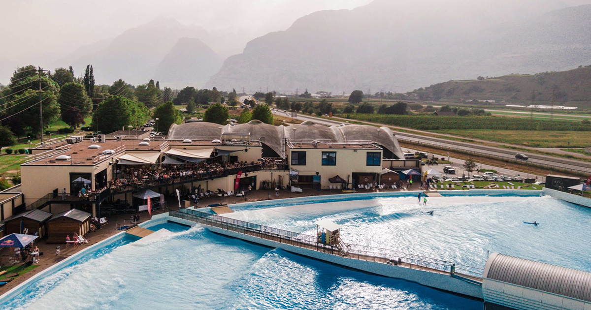 alaia bay piscina con le onde svizzera 01